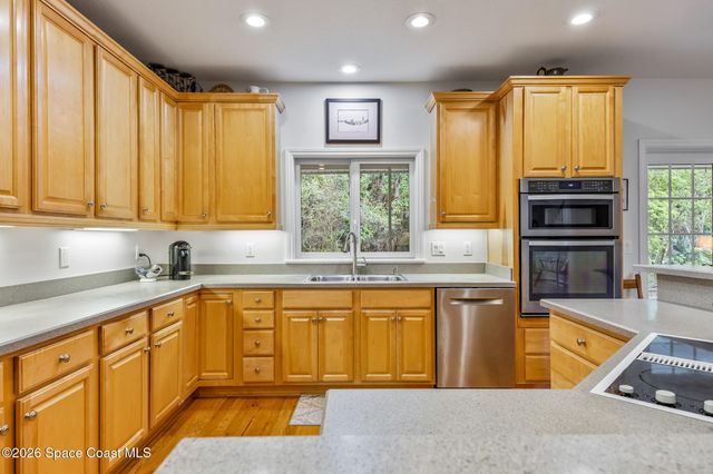 2102 Ladner Road NE, Palm Bay, FL 32907