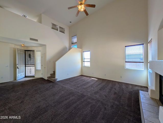 5794 W GOLDEN Lane, Glendale, AZ 85302