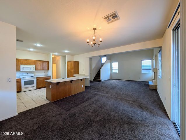 5794 W GOLDEN Lane, Glendale, AZ 85302