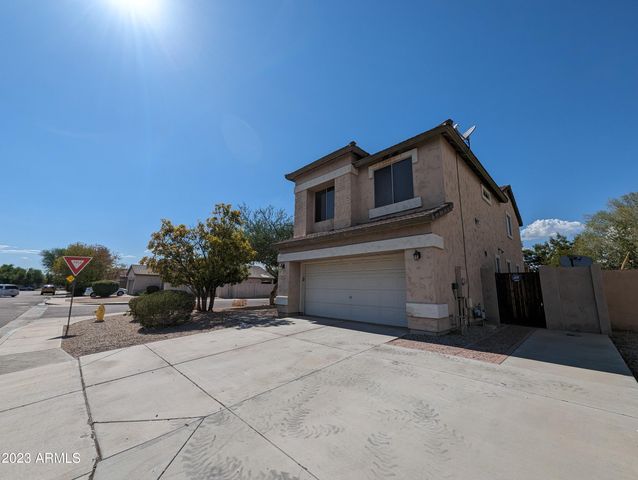 5794 W GOLDEN Lane, Glendale, AZ 85302