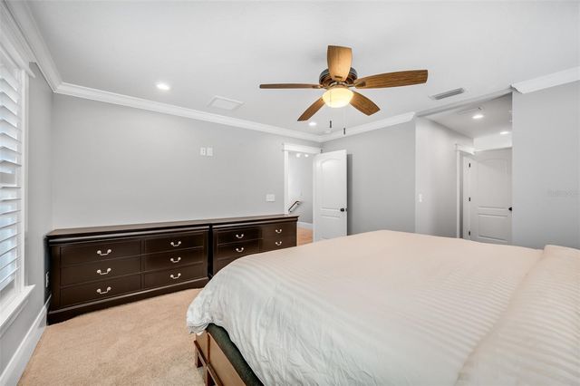 319 W GIDDENS AVENUE, Tampa, FL 33603