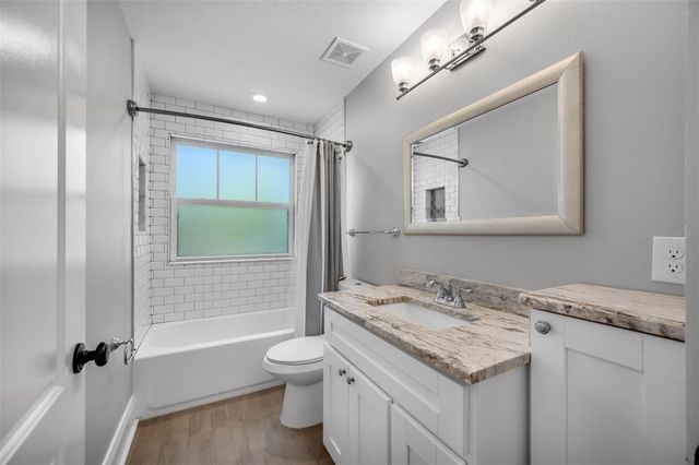 319 W GIDDENS AVENUE, Tampa, FL 33603