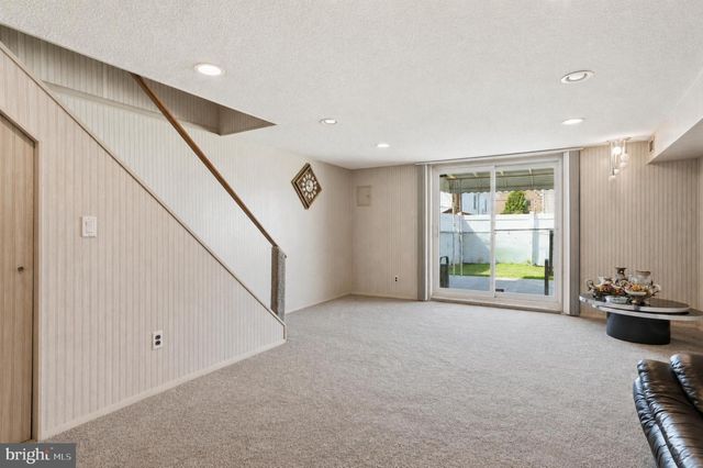 736 SELMER RD, Philadelphia, PA 19116