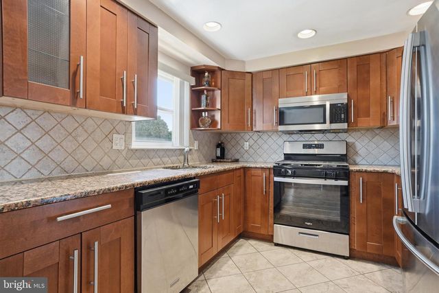 736 SELMER RD, Philadelphia, PA 19116