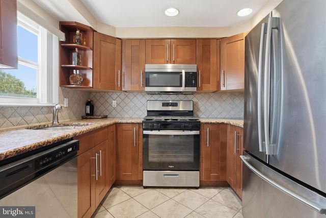 736 SELMER RD, Philadelphia, PA 19116