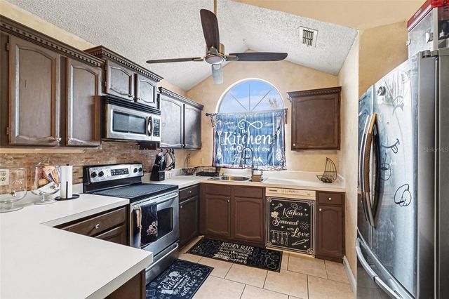 1816 WATERBEACH COURT, Apopka, FL 32703