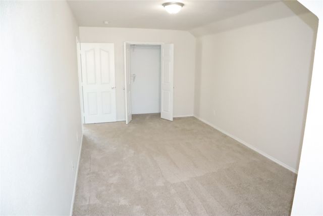 1121 Golden Eagle Court, Aubrey, TX 76227