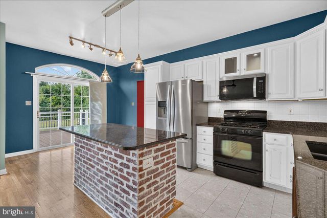 266 LONGLEAF DR, Blandon, PA 19510