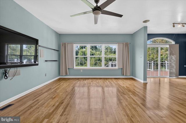 266 LONGLEAF DR, Blandon, PA 19510