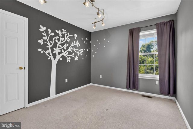 266 LONGLEAF DR, Blandon, PA 19510