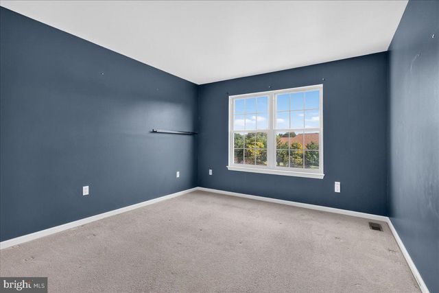 266 LONGLEAF DR, Blandon, PA 19510