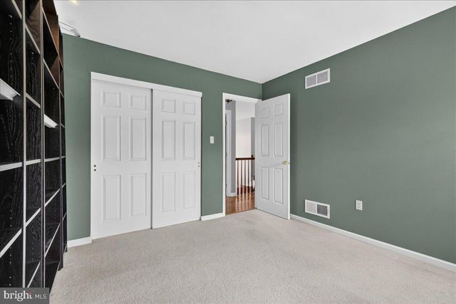 266 LONGLEAF DR, Blandon, PA 19510