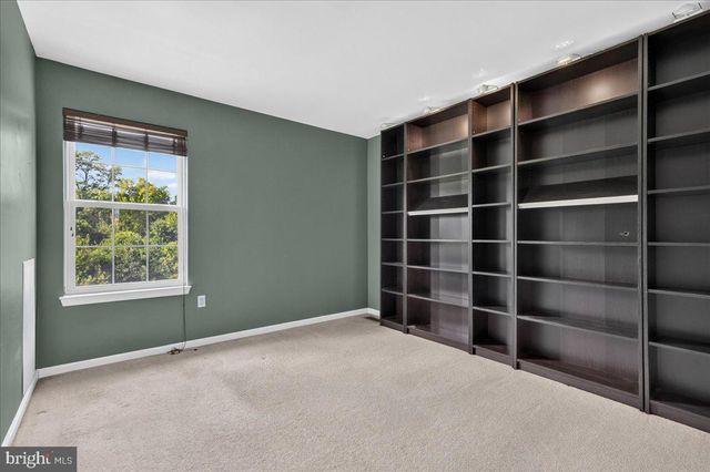 266 LONGLEAF DR, Blandon, PA 19510
