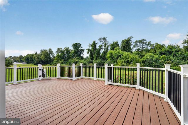266 LONGLEAF DR, Blandon, PA 19510