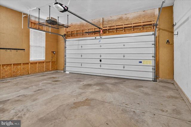 266 LONGLEAF DR, Blandon, PA 19510