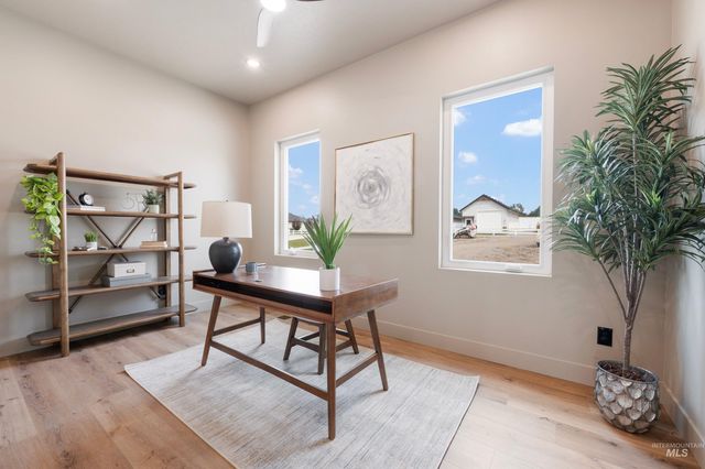24821 Ardmore Ct, Caldwell, ID 83607