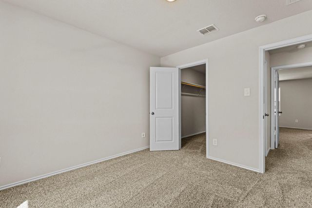 2117 Windflower LN, Luling, TX 78648