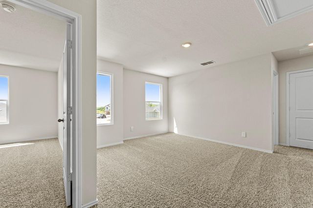 2117 Windflower LN, Luling, TX 78648