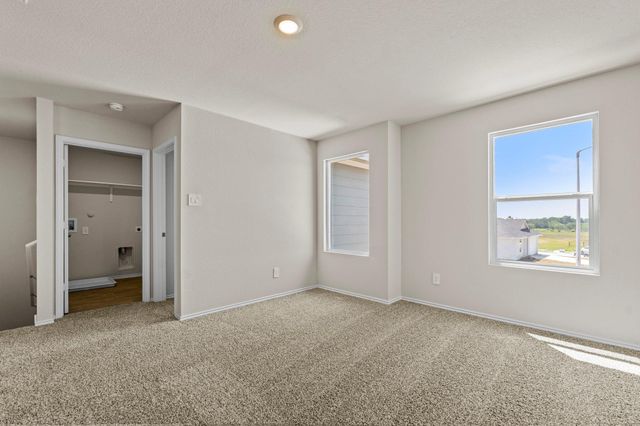 2117 Windflower LN, Luling, TX 78648
