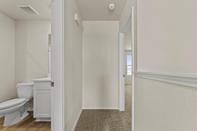 2117 Windflower LN, Luling, TX 78648