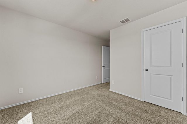 2117 Windflower LN, Luling, TX 78648