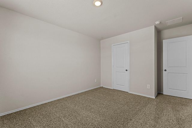 2117 Windflower LN, Luling, TX 78648