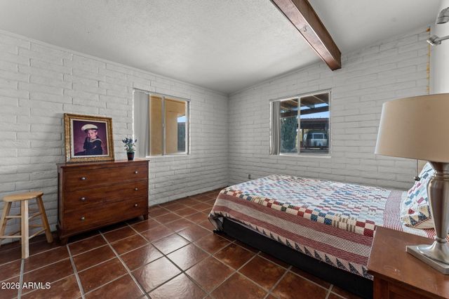 50907 W IVER Road, Aguila, AZ 85320