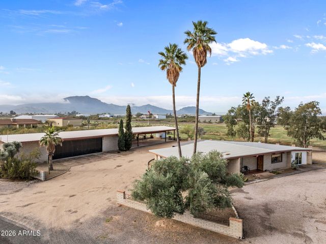 50907 W IVER Road, Aguila, AZ 85320