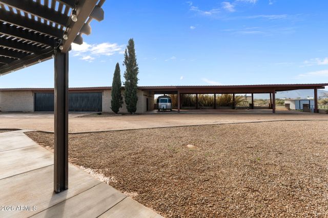 50907 W IVER Road, Aguila, AZ 85320