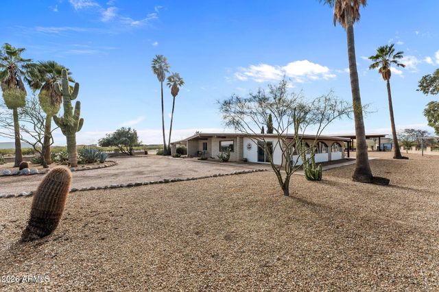50907 W IVER Road, Aguila, AZ 85320