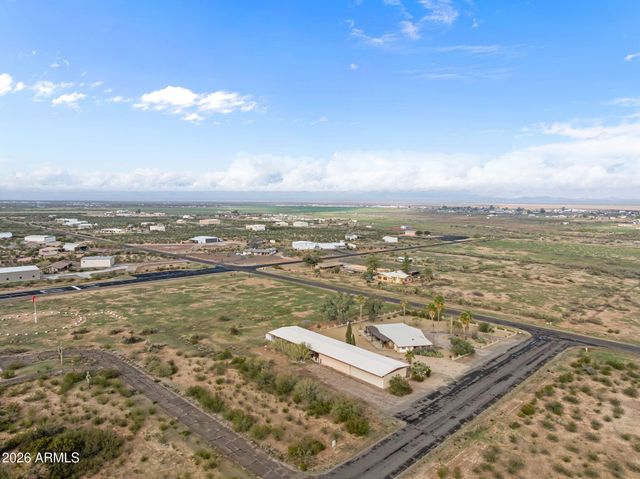 50907 W IVER Road, Aguila, AZ 85320