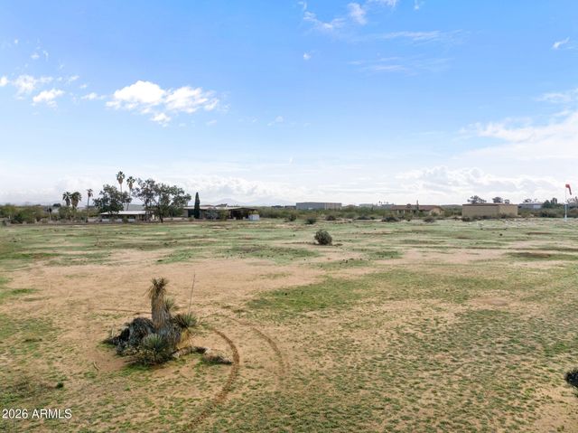 50907 W IVER Road, Aguila, AZ 85320