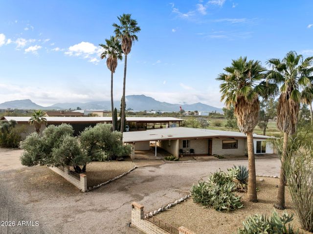 50907 W IVER Road, Aguila, AZ 85320