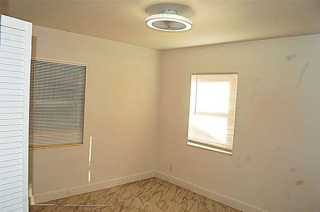 936 45, West Palm Beach, FL 33407