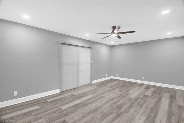 2216 Shadow Valley Road E, High Point, NC 27265