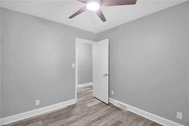 2216 Shadow Valley Road E, High Point, NC 27265