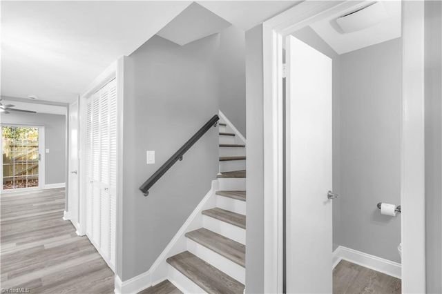 2216 Shadow Valley Road E, High Point, NC 27265