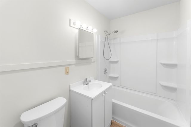 1530 Haven Ave, Salina, KS 67401