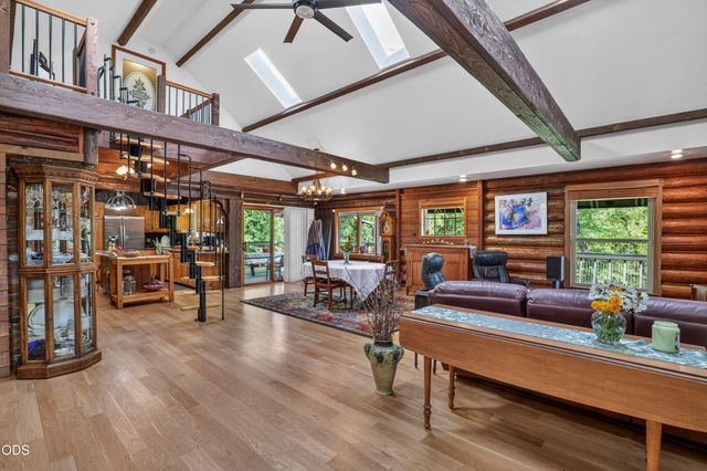 8489 Redwood Highway, Wilderville, OR 97543