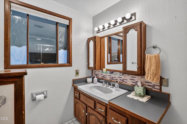 8489 Redwood Highway, Wilderville, OR 97543