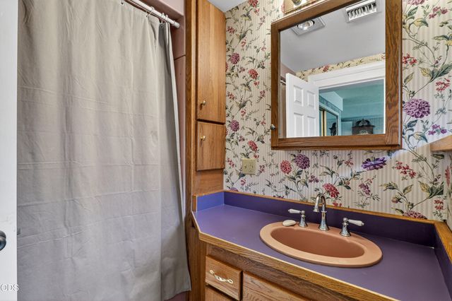 8489 Redwood Highway, Wilderville, OR 97543