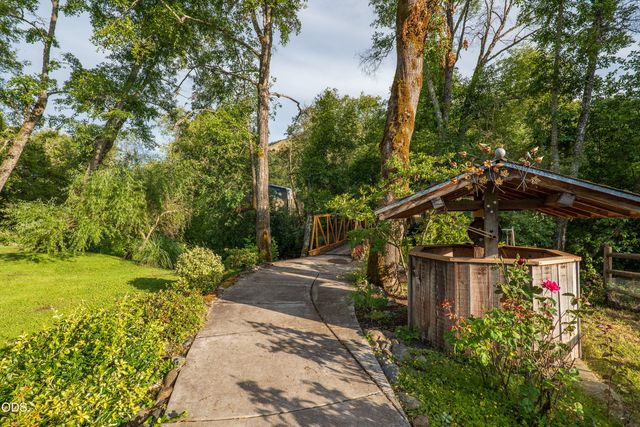 8489 Redwood Highway, Wilderville, OR 97543