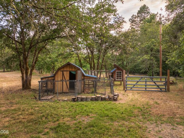 8489 Redwood Highway, Wilderville, OR 97543