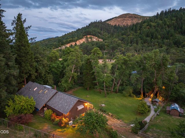 8489 Redwood Highway, Wilderville, OR 97543