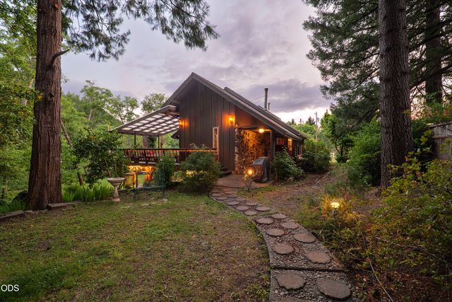 8489 Redwood Highway, Wilderville, OR 97543