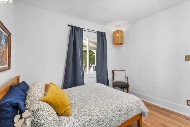 2832 Brookdale Ave, Oakland, CA 94602
