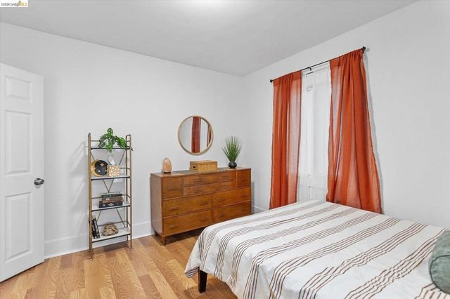 2832 Brookdale Ave, Oakland, CA 94602