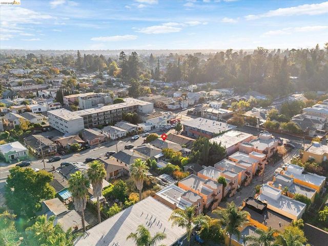 2832 Brookdale Ave, Oakland, CA 94602