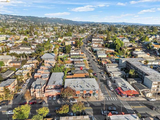 2832 Brookdale Ave, Oakland, CA 94602