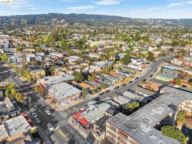 2832 Brookdale Ave, Oakland, CA 94602